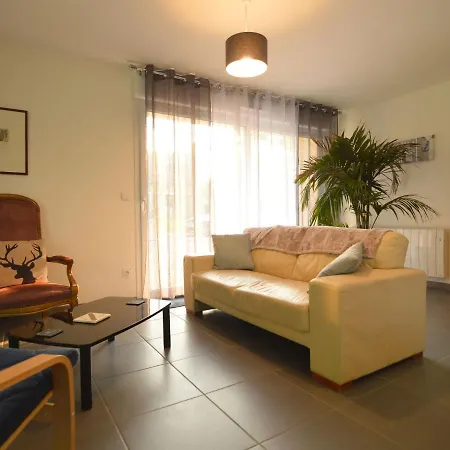 Ferienhaus With Private Garden In Wierre Effroy *