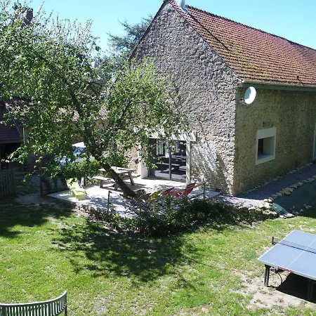 Vakantiehuis With Private Garden In Wierre Effroy *