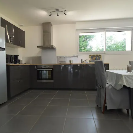 Ferienhaus With Private Garden In Wierre Effroy